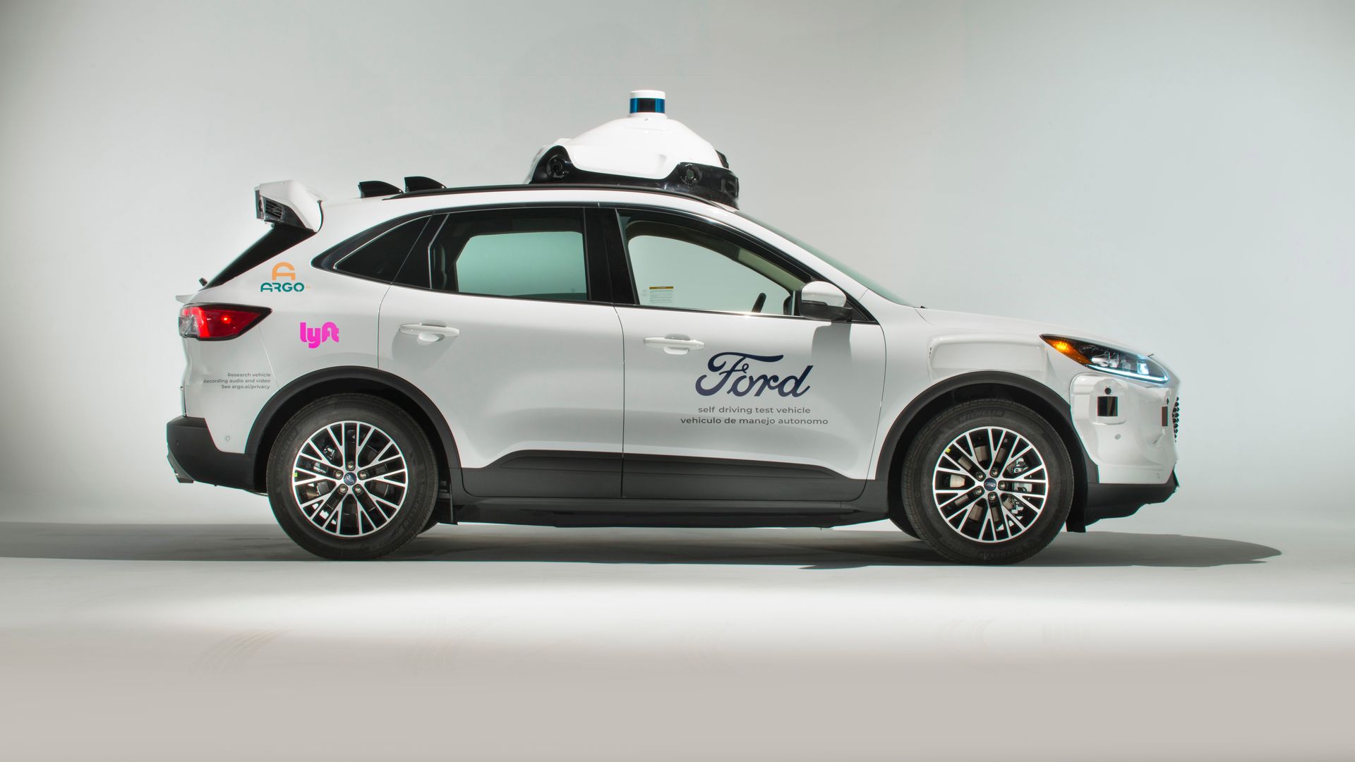 Photo of Argo/Lyft robotaxi