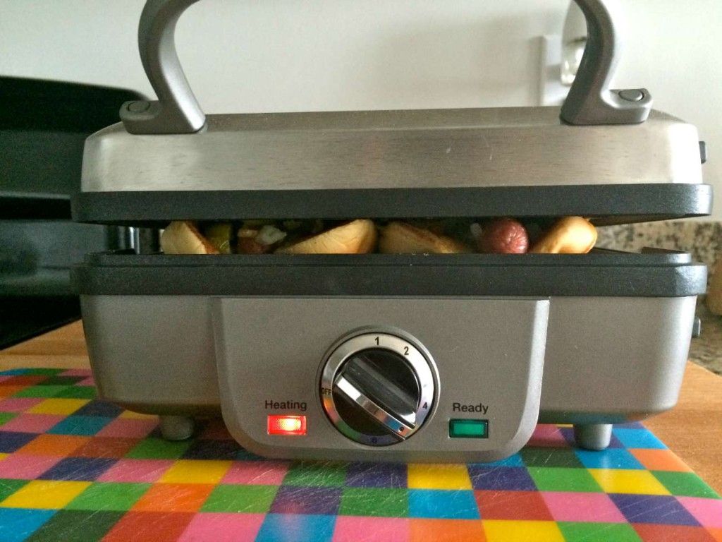 will it waffle hotdog