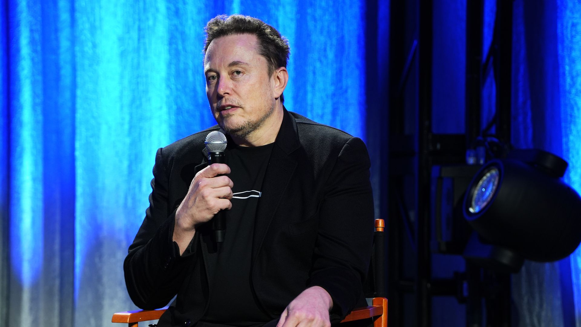 Elon Musk speaks at The Prostate Cancer Foundation (PCF) Annual Hamptons Gala at Parrish Art Museum on August 24, 2024 in Water Mill, New York. 