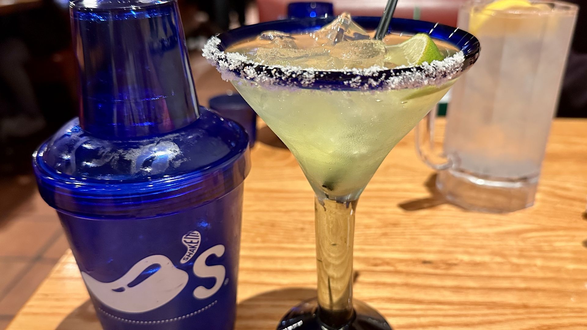 A photo of a presidente margarita and shaker from chili's