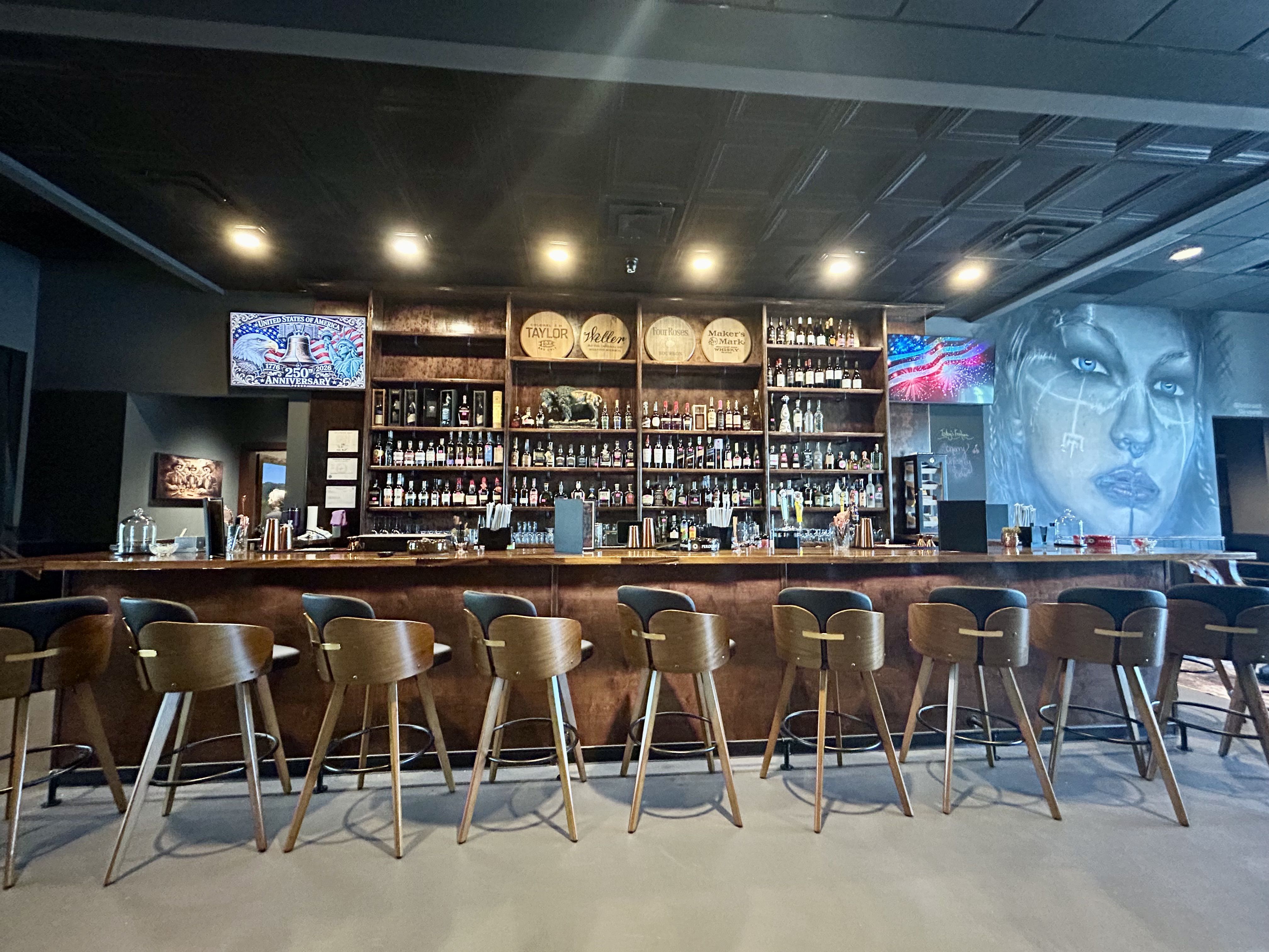 iron oak lounge