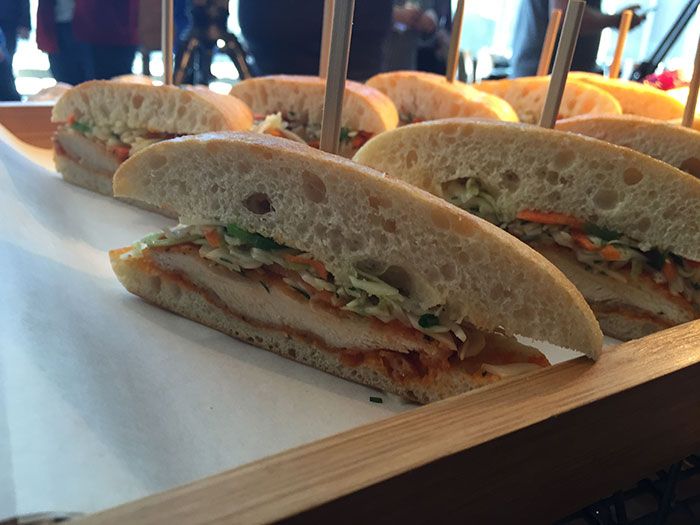 grilled-chicken-burger-hornets