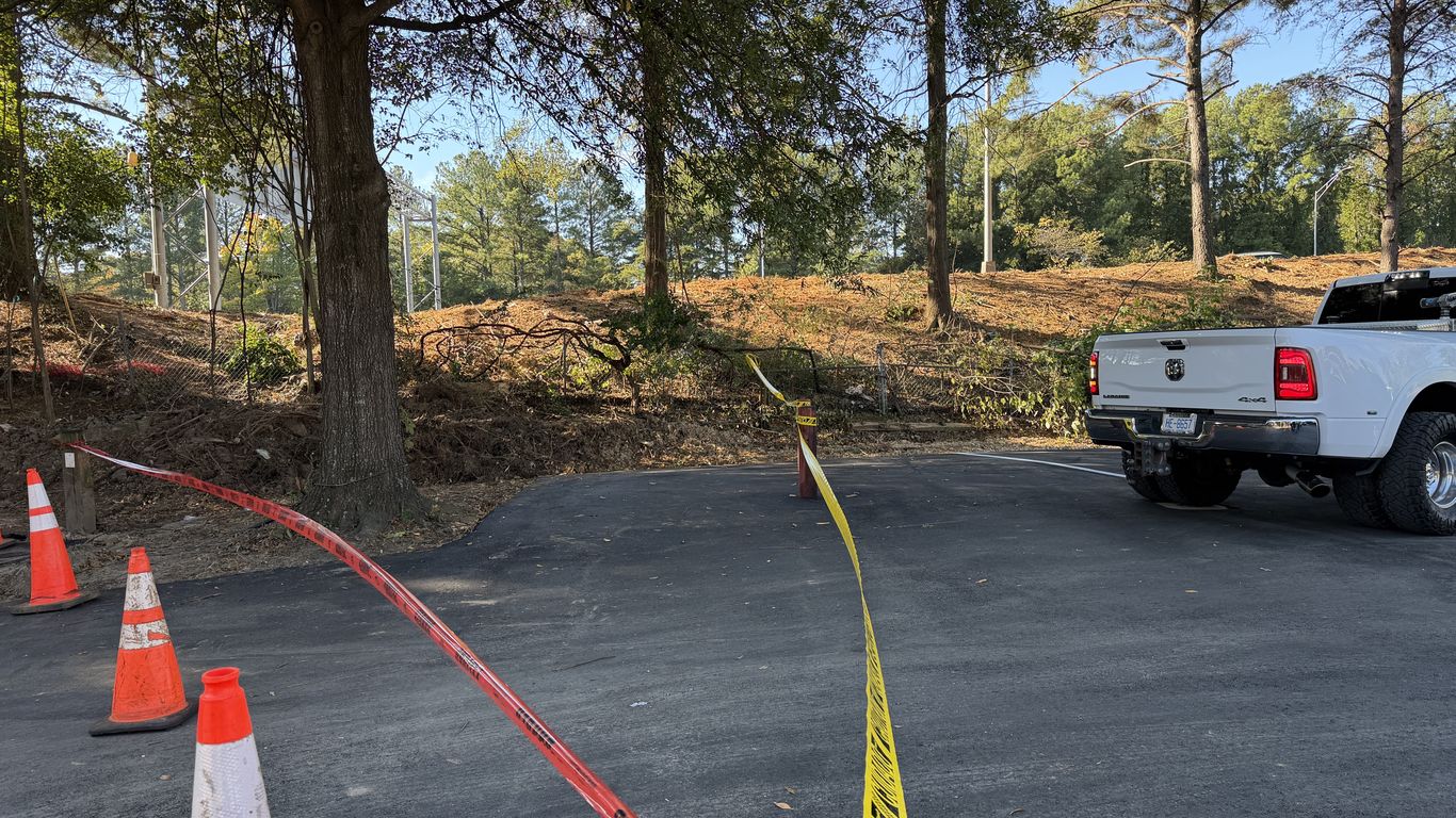Plaza Midwood businesses lose tree buffer to Independence Boulevard traffic
