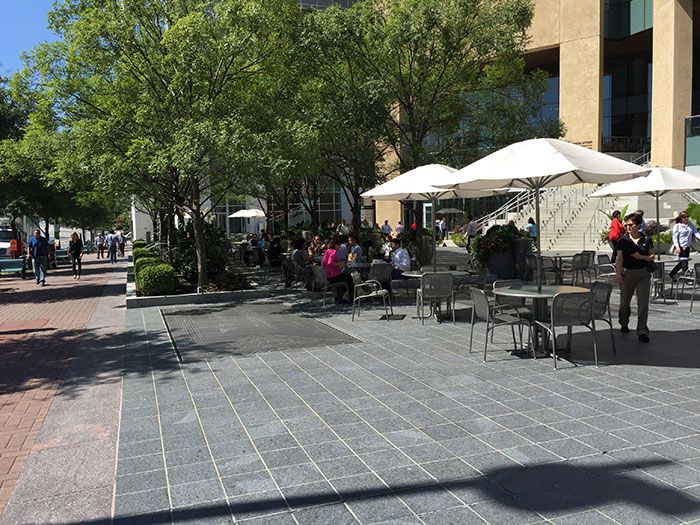 museum-plaza-seating