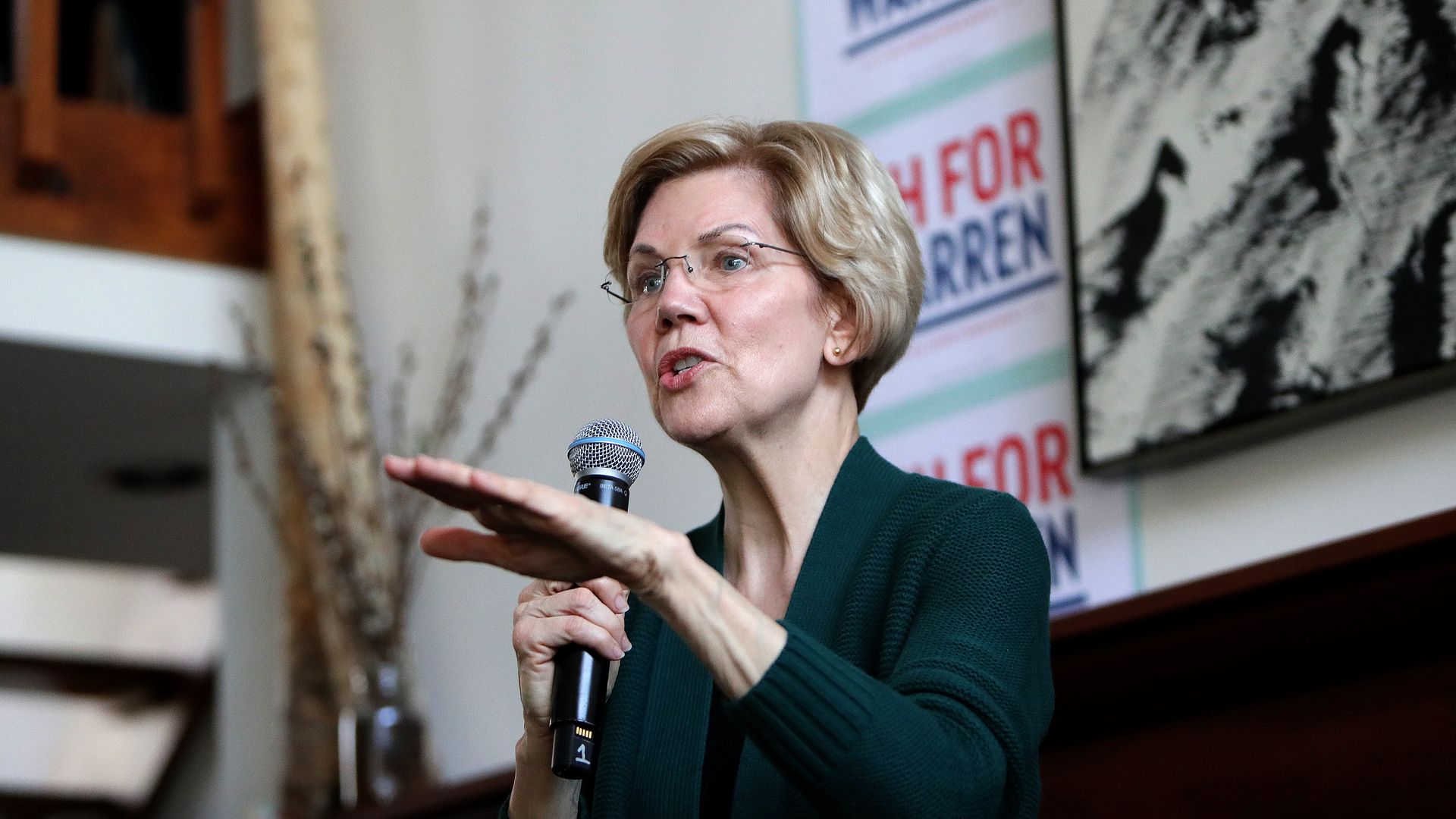 Elizabeth Warren supports the elimination of the electoral college.