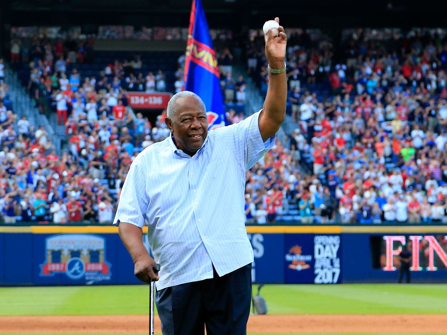 Braves Honoring Hank Aaron This Weekend