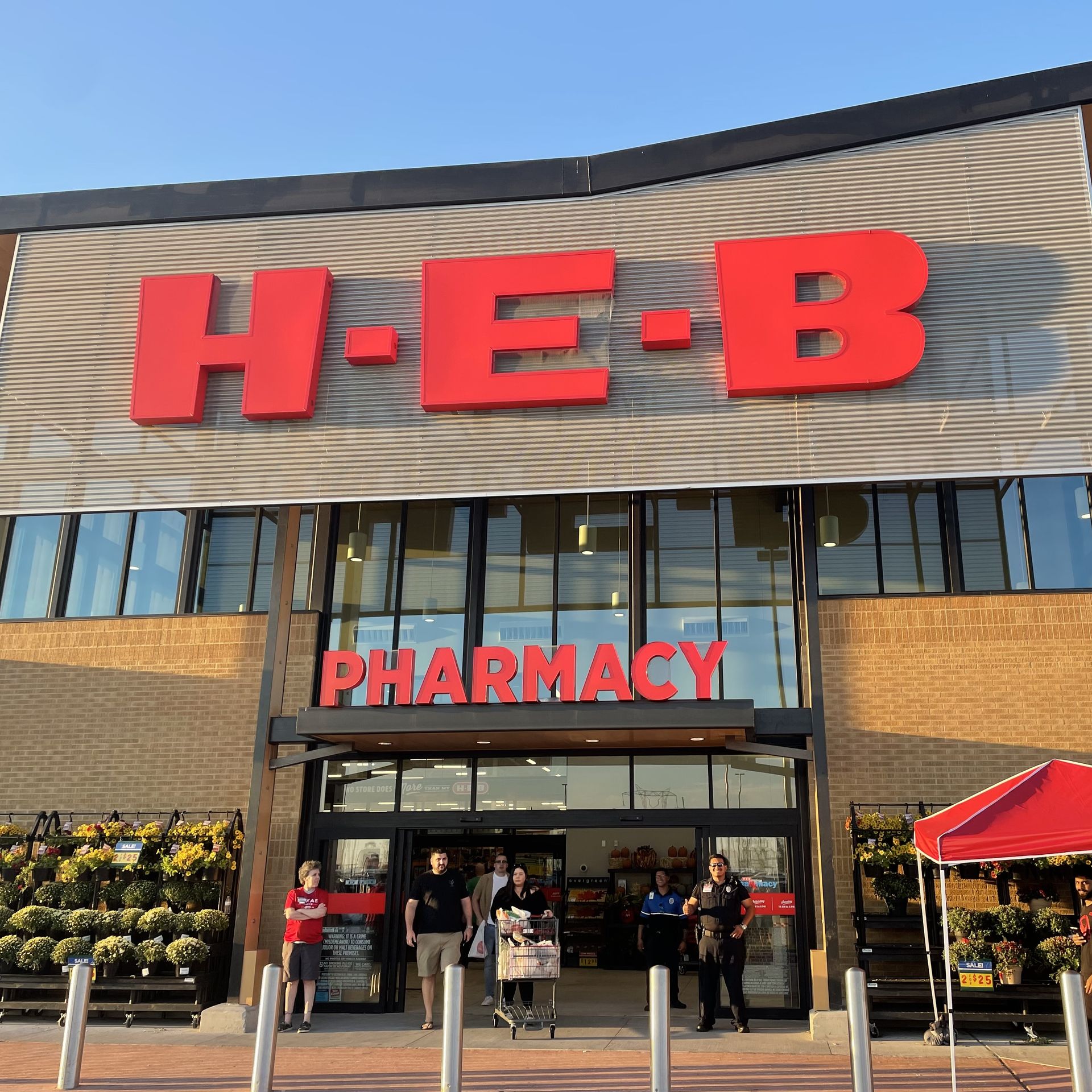 H-E-B in DFW: Allen grocery store opening date announced