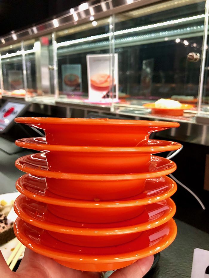 empty plates at rockin rolls sushi charlotte