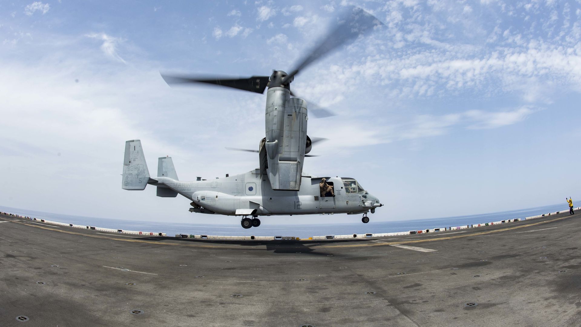 A MV-22B Osprey landing on the USS Iwo Jima in April 2018.