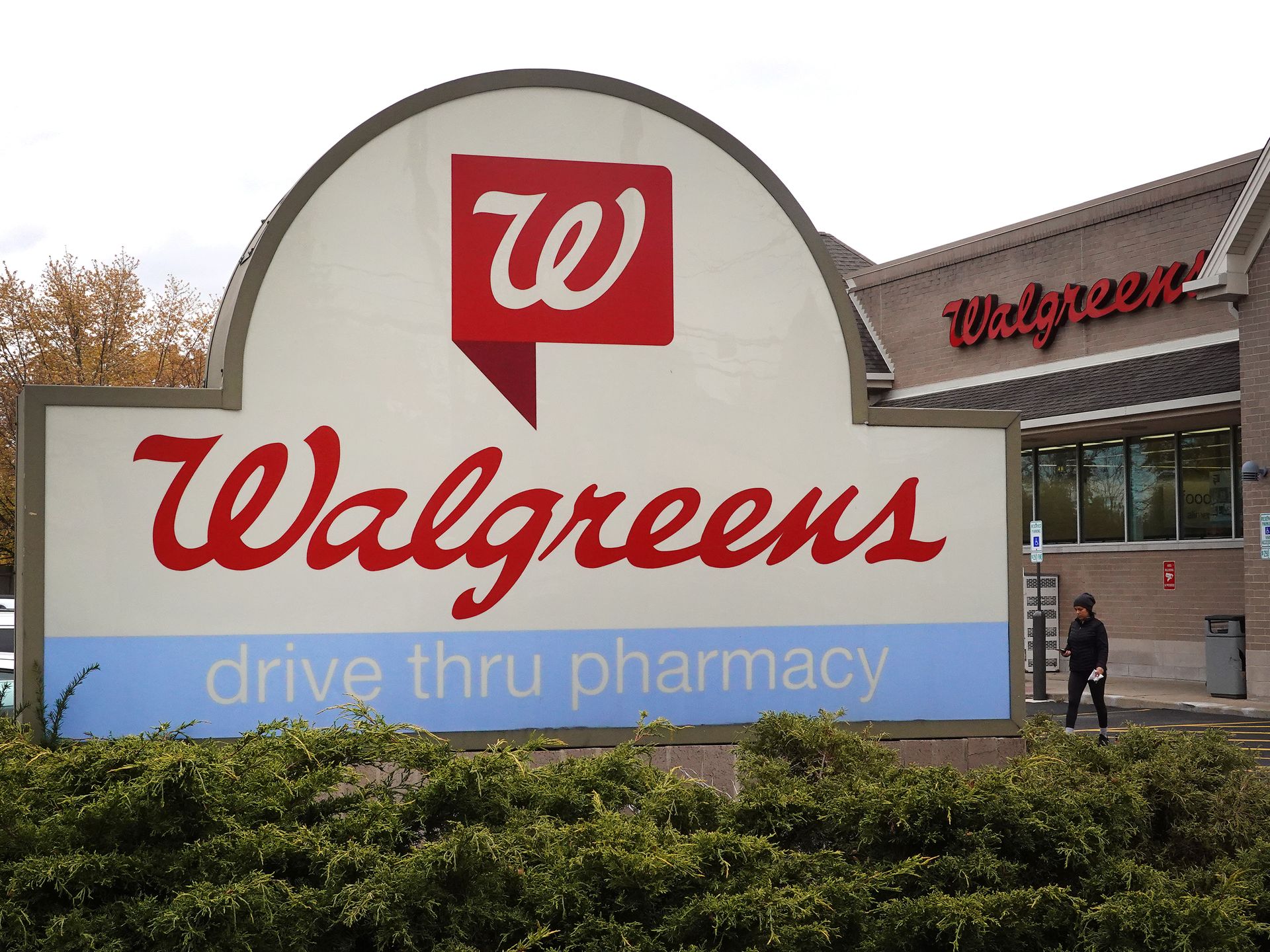 Is Walgreens Open On Christmas Day 2024 Mia Laural
