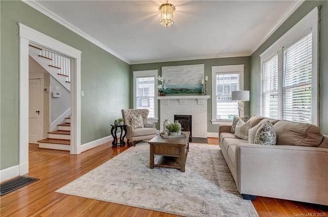 2214 Sarah Marks Ave living room