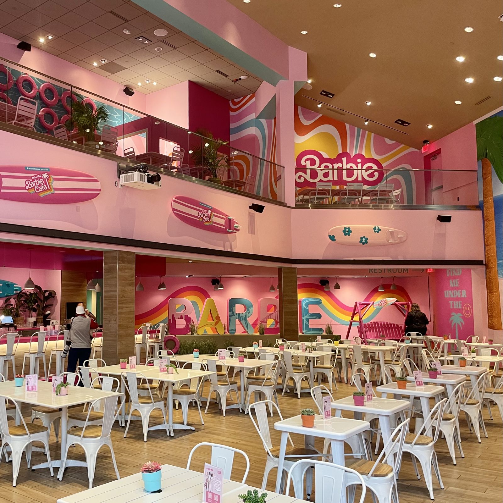 Barbie food court online