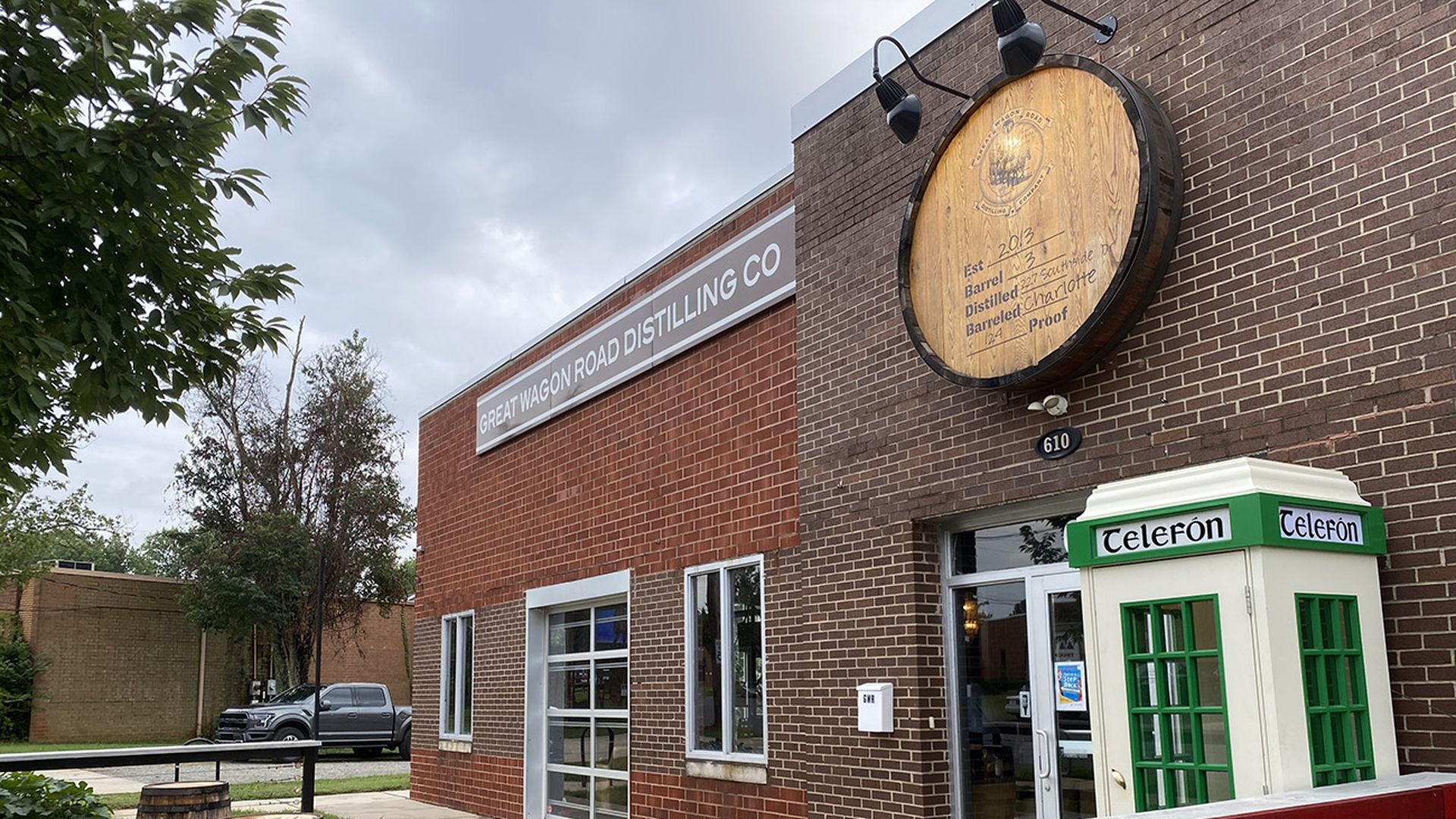 great wagon road exterior