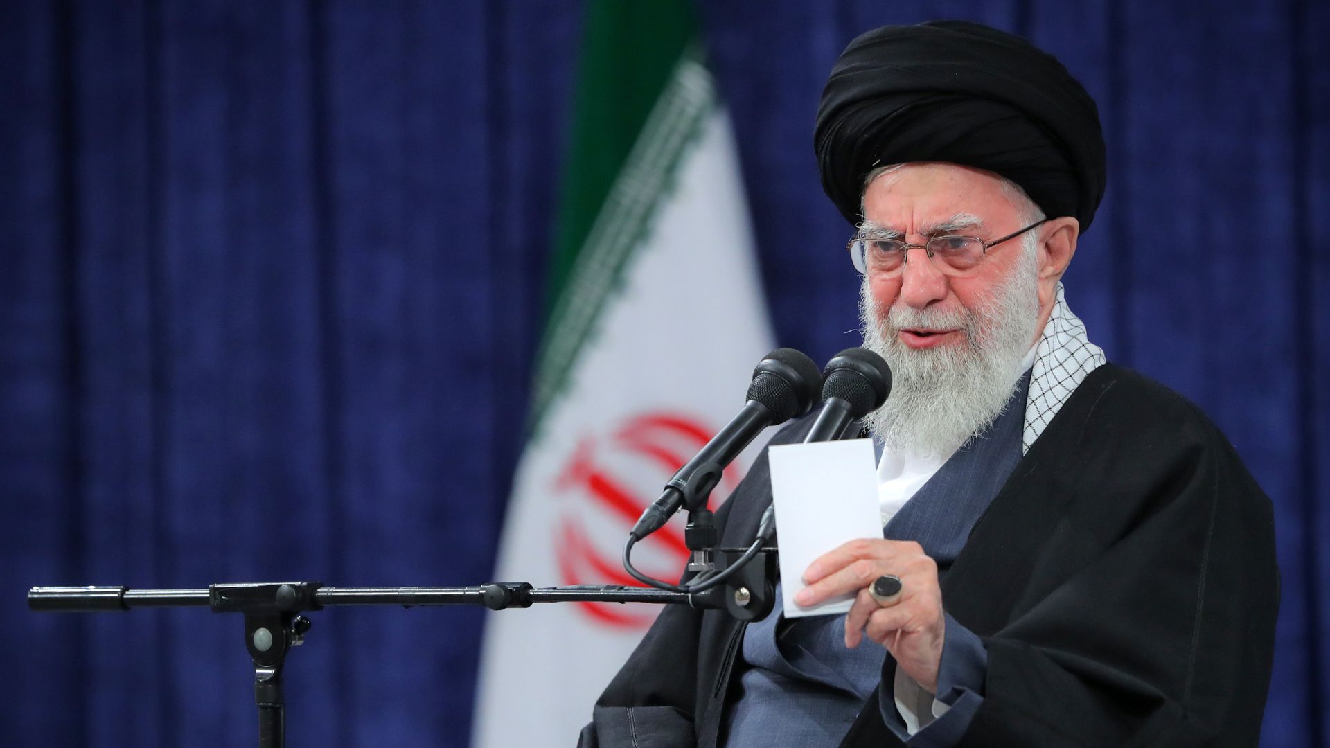 Imam Khamenei: "The Future Will Show Who Is Truly Weak"