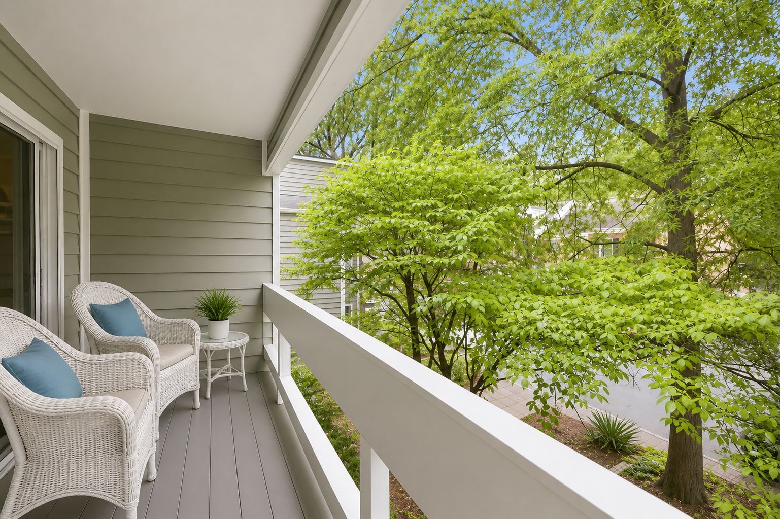 U.s. rep mel watt list uptown townhome for sale