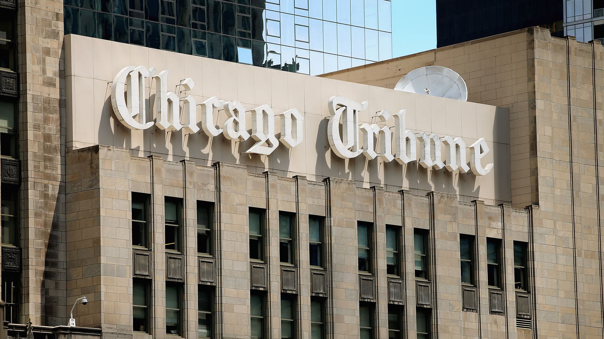 THe office building of the Chicago Tribune