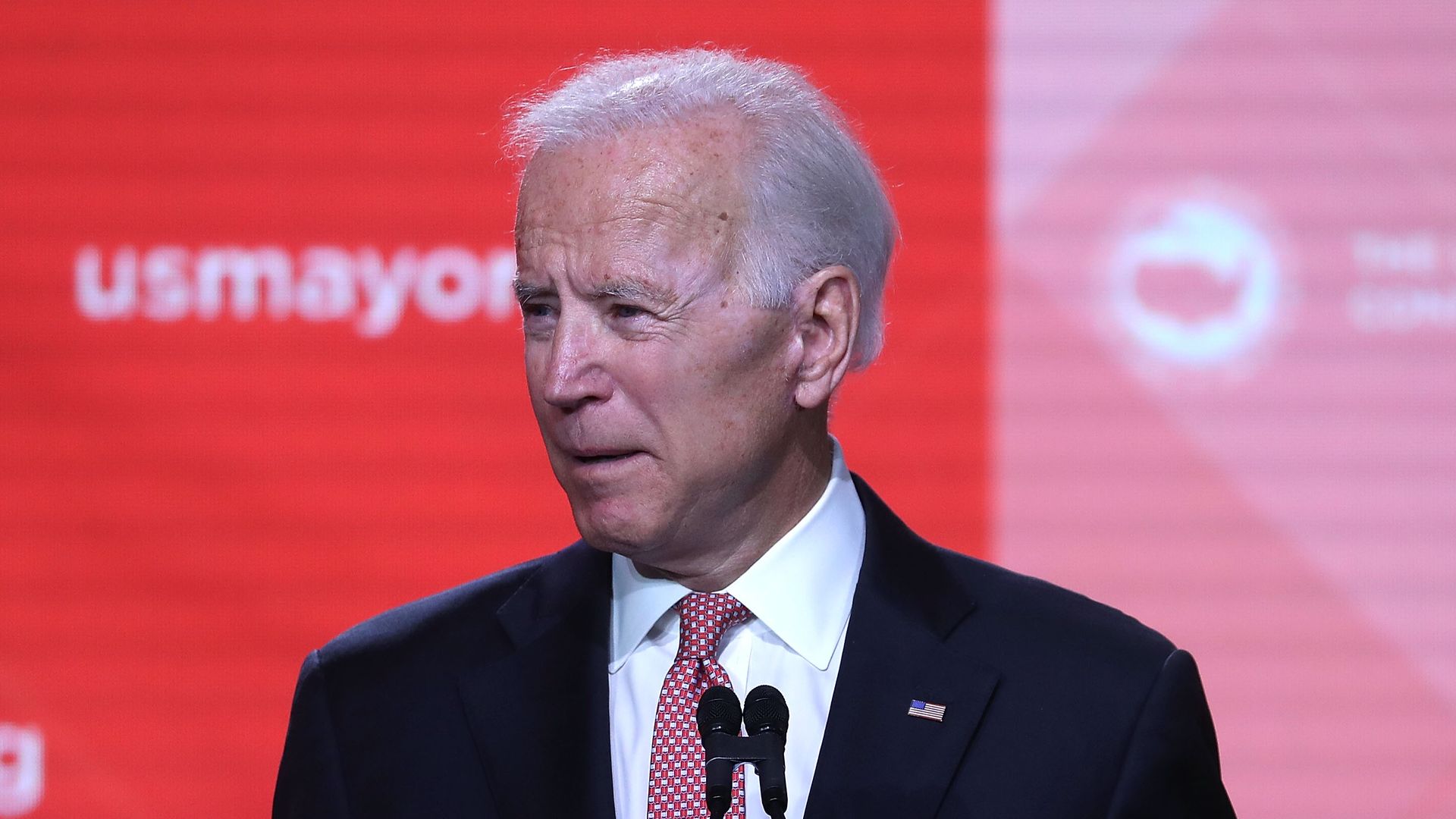 Former Vice President Joe Biden has a 2-percentage-point advantage over his nearest rival in the Iowa poll.