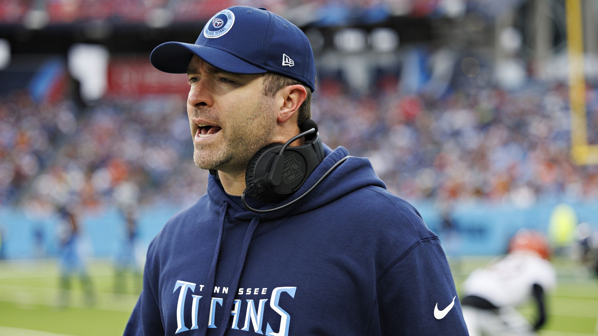 Coach Brian Callahan of the Tennessee Titans on the sidelines during a game.