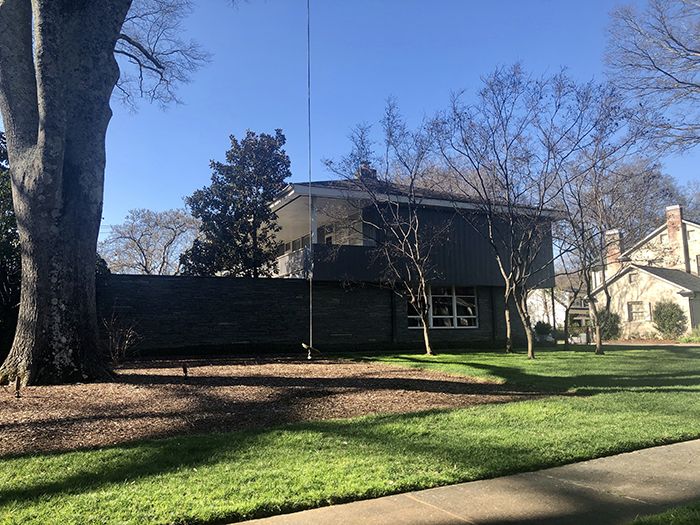 Charlotte Lucas Home Tour exterior