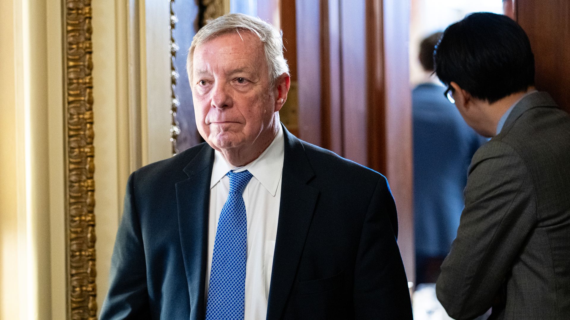 Illinois Democrats walk tightrope as Durbin delays 2026 decision