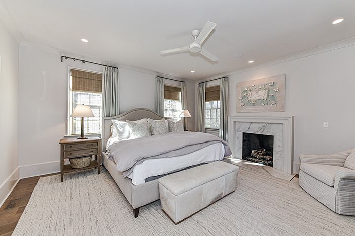 2001 Sherwood Ave. primary bedroom