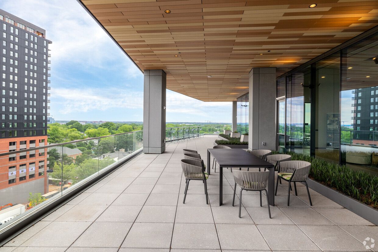 Sky terrace on the 11th floor of an office tower