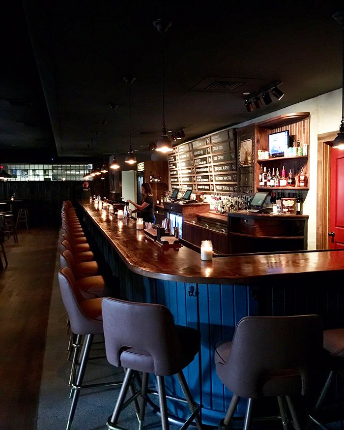 bar-seats-at-the-daily-in-uptown-charlotte-restaurant-and-bar