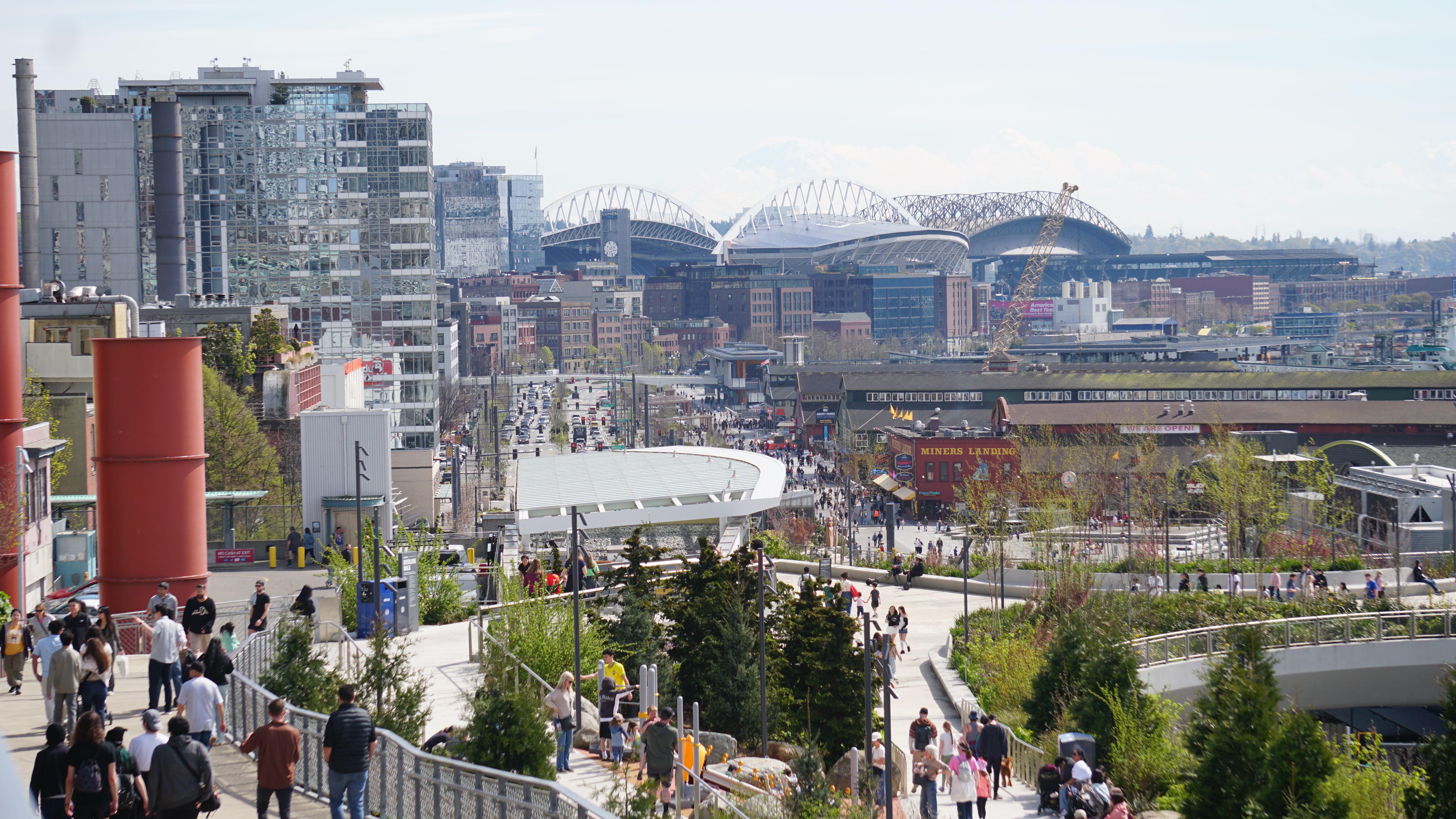 An overview of Seattle's waterfront. 
