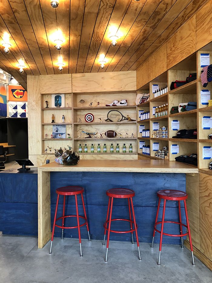 Arrow Atherton front desk