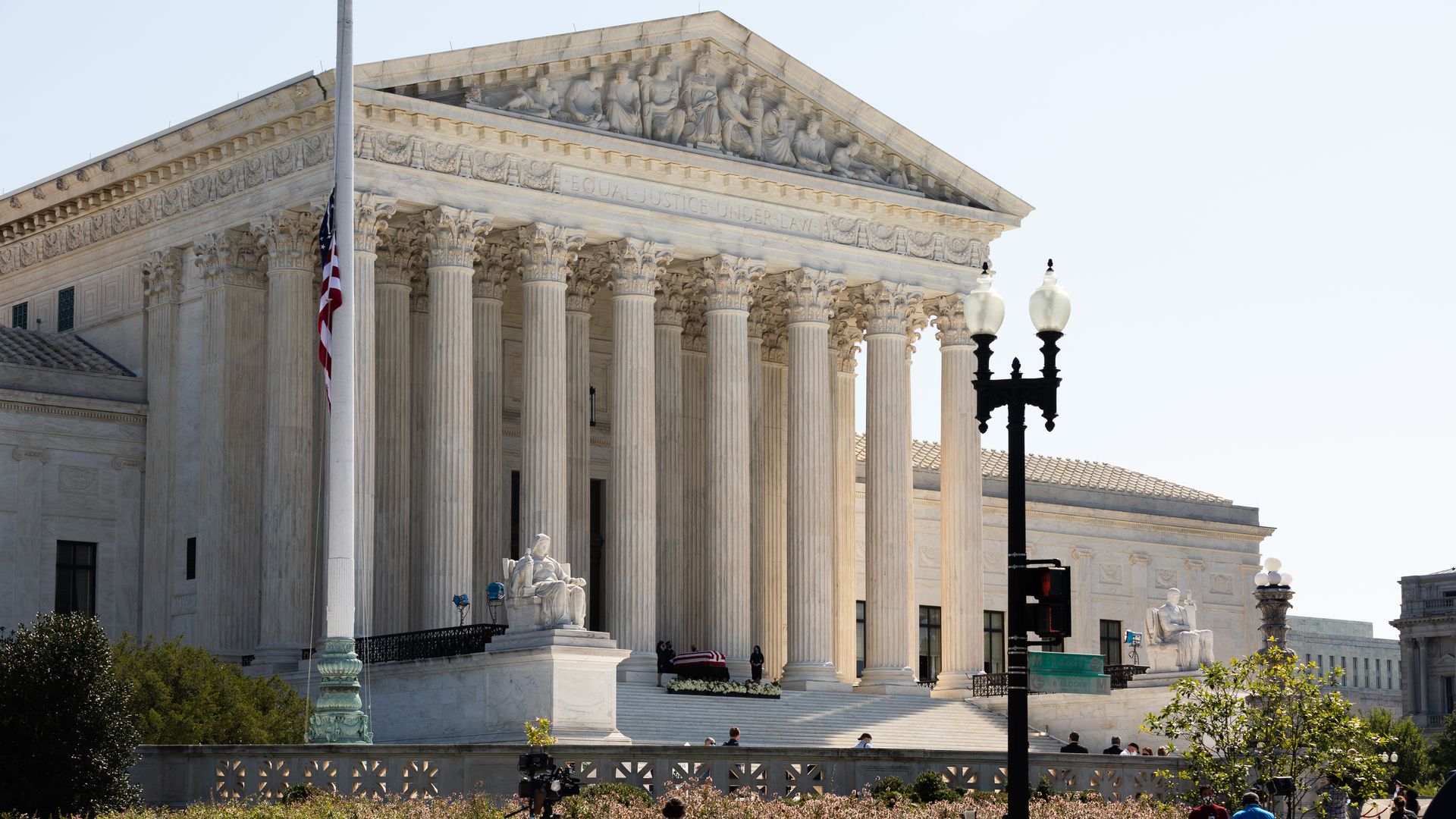 The late Justice Ruth Bader Ginsburg lies in repose at the Supreme Court