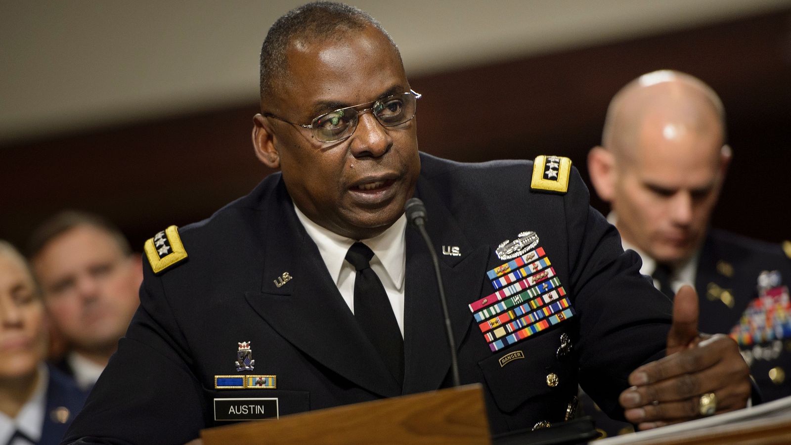 Biden picks retired General Lloyd Austin for Pentagon chief