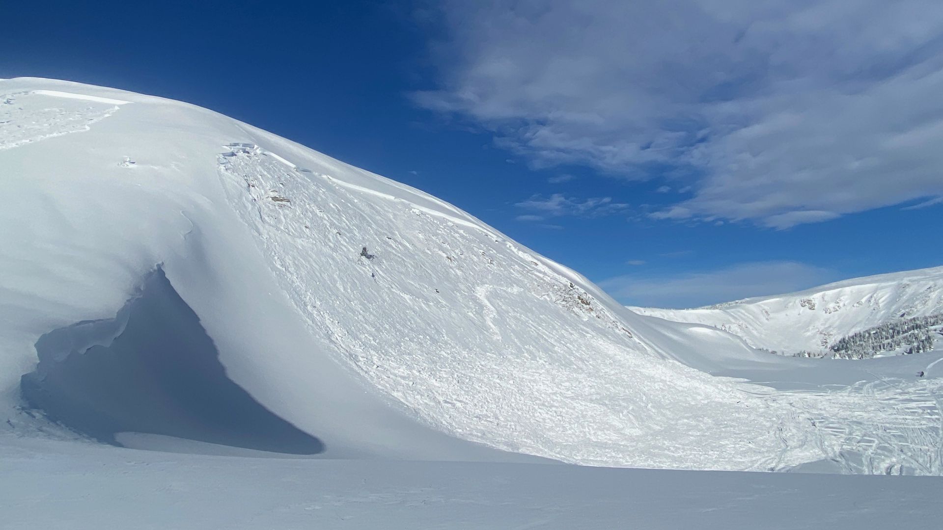 An avalanche on Pumphouse Lake, southwest of Rollins Pass, that killed two snowmobilers. Photo: Courtesy of the Colorado Avalanche Information Center