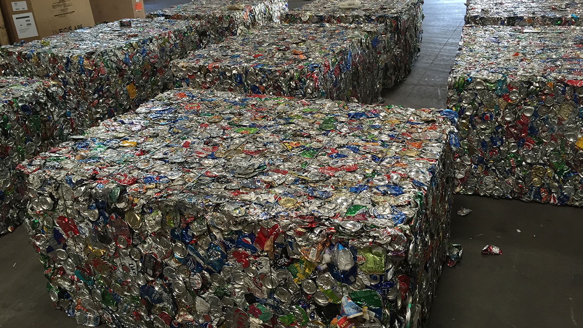aluminium-cans-at-recycle-center