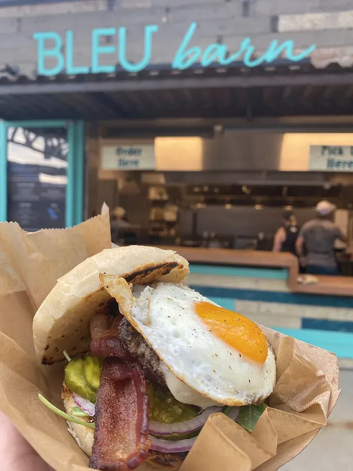 bleu barn bistro camp north end