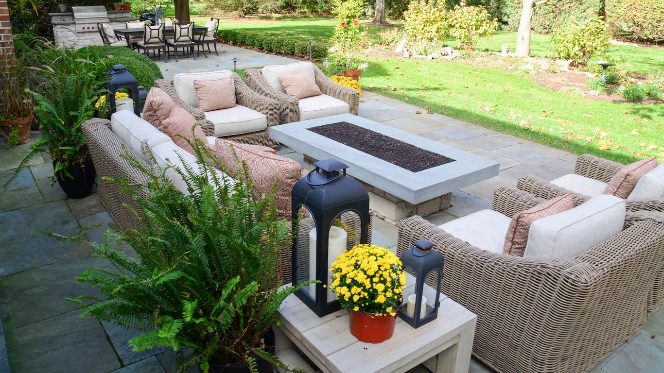 Chicago landscaping trends Demand for fire pits, roof upgrades grow