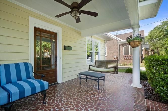 828 Walnut Ave Charlotte, NC 28208 porch
