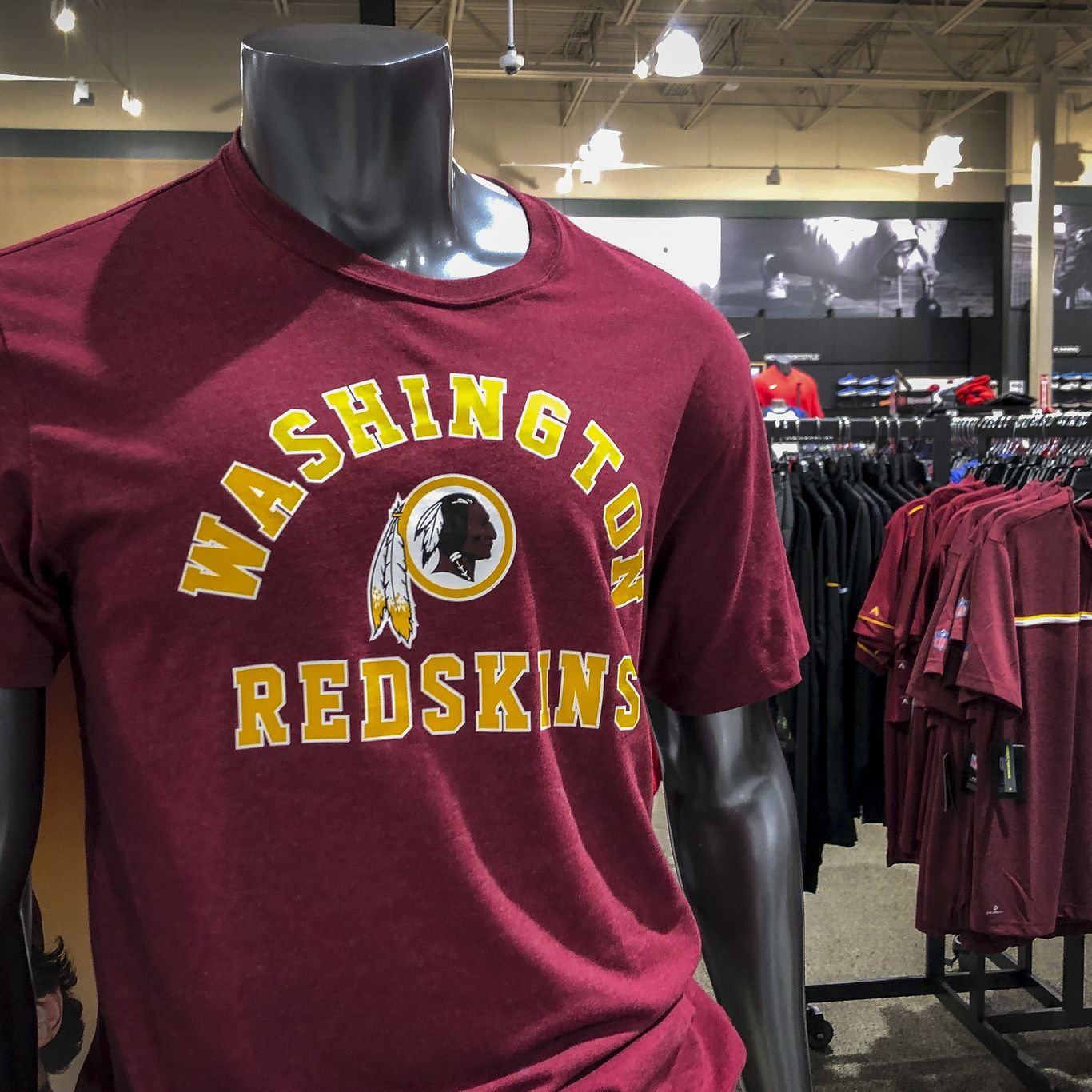 removes Washington Redskins merchandise from website, MorungExpress