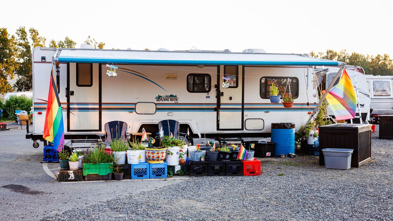 Axios Rv Portland to shutter only RV shelter site in September - Axios Portland