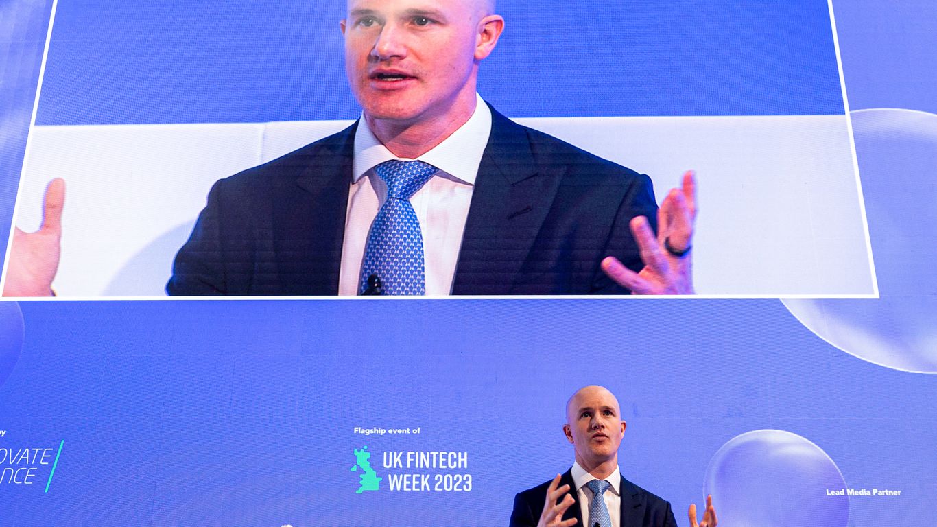 Coinbase boasts boosted cash balance amid regulatory uncertainty