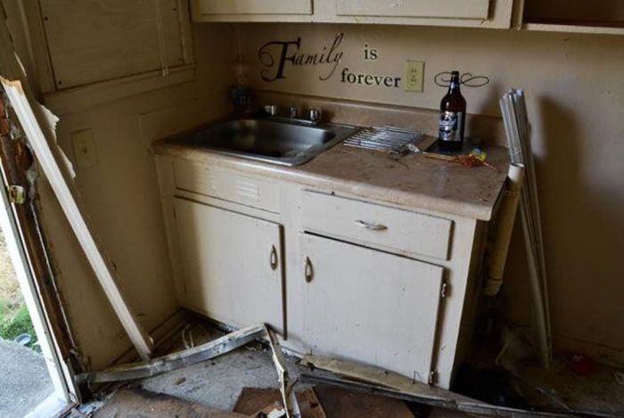 brookhill-village-kitchen