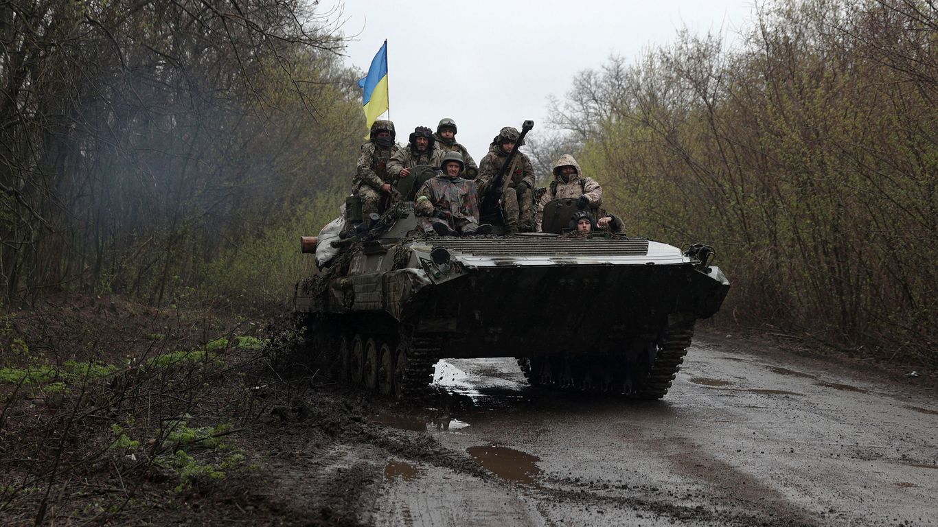 新しい戦車と砲兵はロシアを倒し、ウクライナの希望を強化