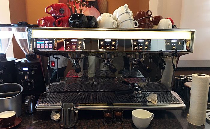 espresso-machine-at-waterbean-coffee