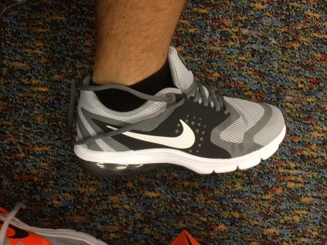 Shoe carnival nike shop air max invigor