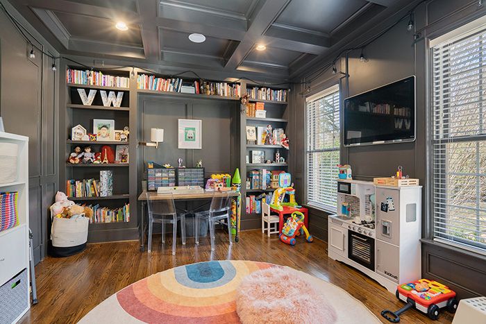 2927 Carmel Road kids room