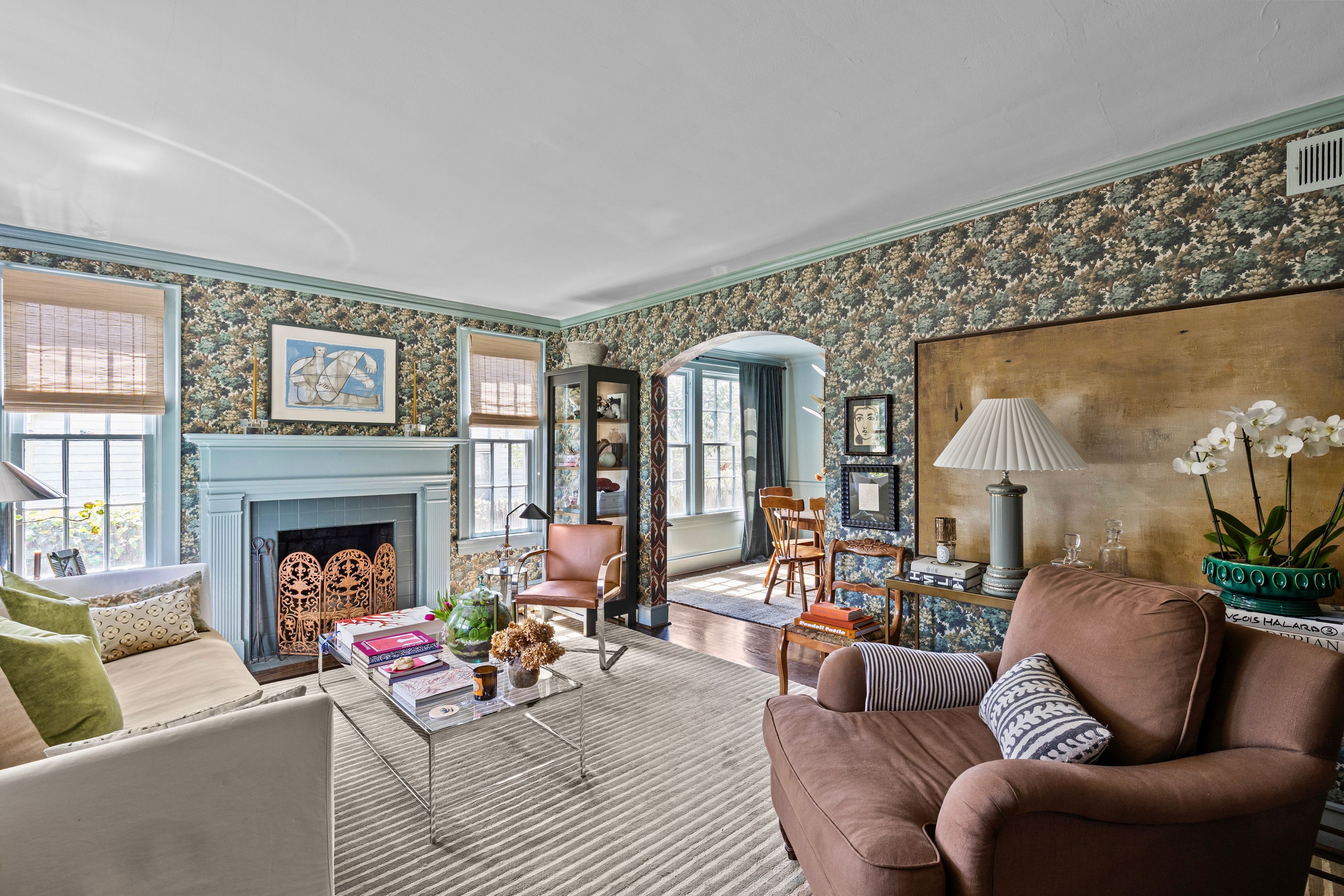 House for sale in Charlotte Plaza