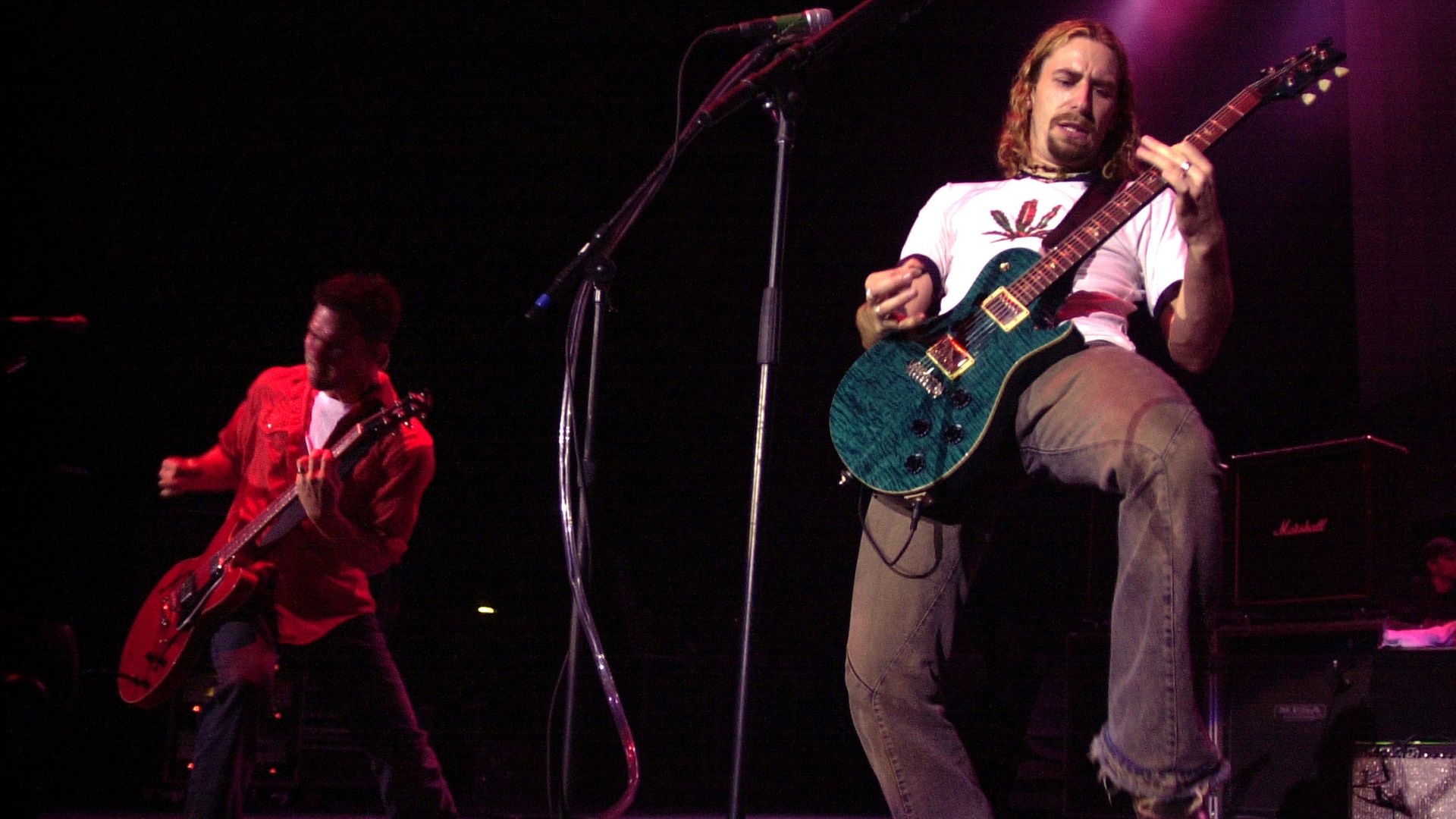 Nickelback performs at Buzzfest in 2001. 
