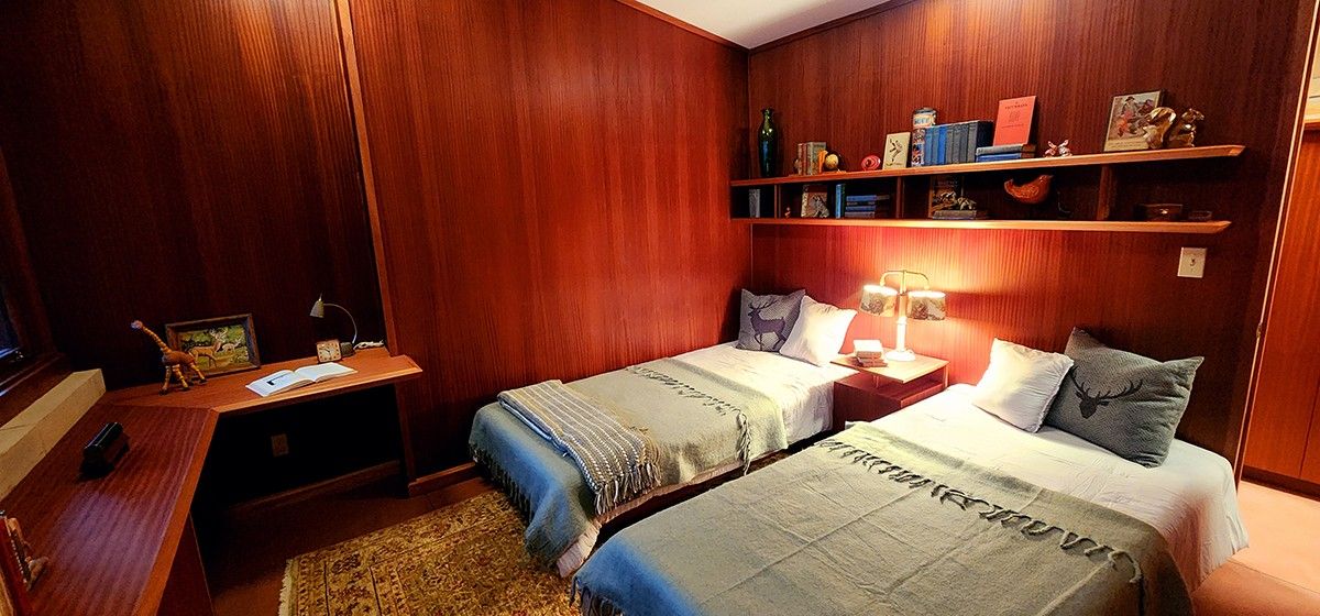 Interior of Frank Lloyd Wright house. Bedroom.