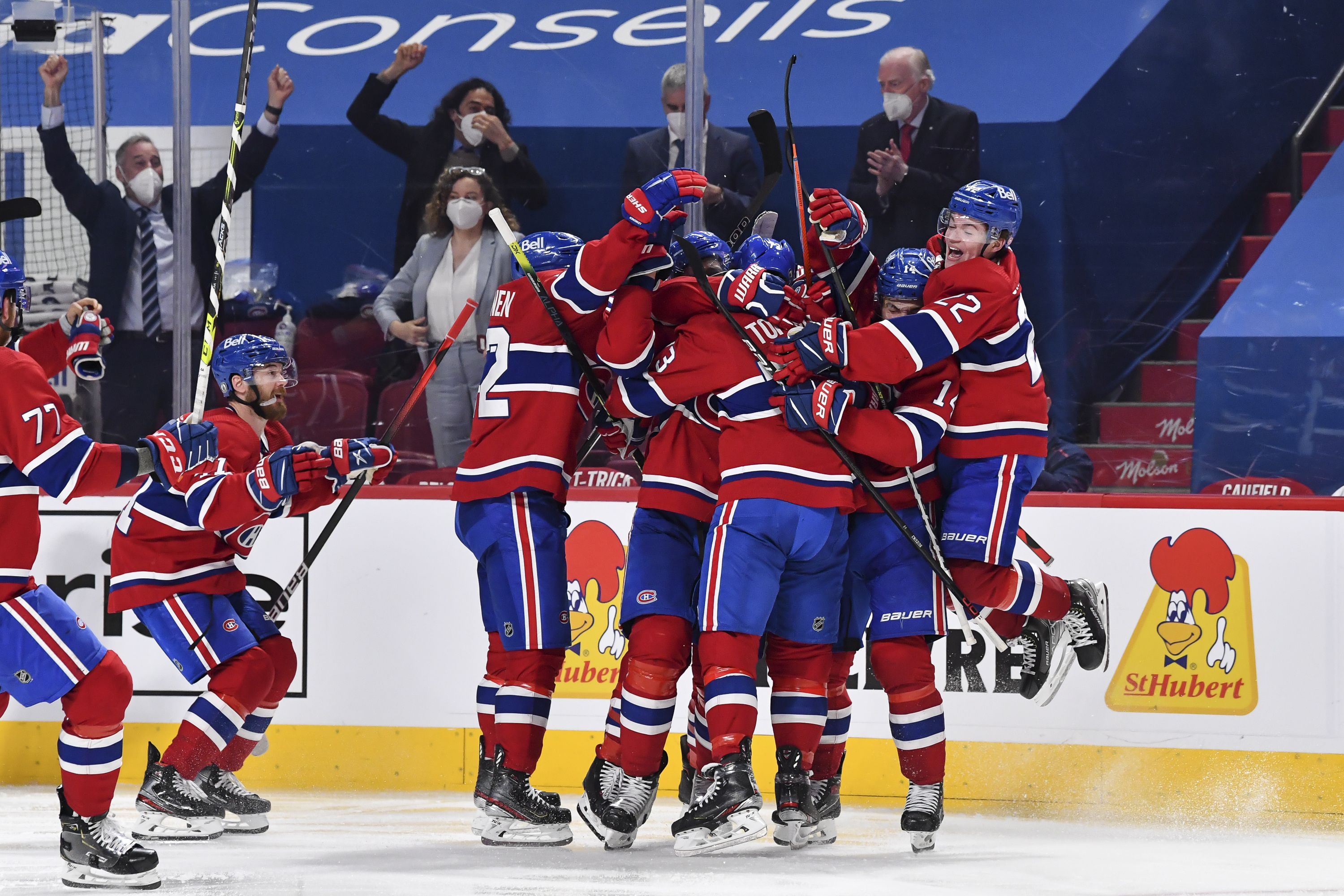 canadiens celebrating overtime winner