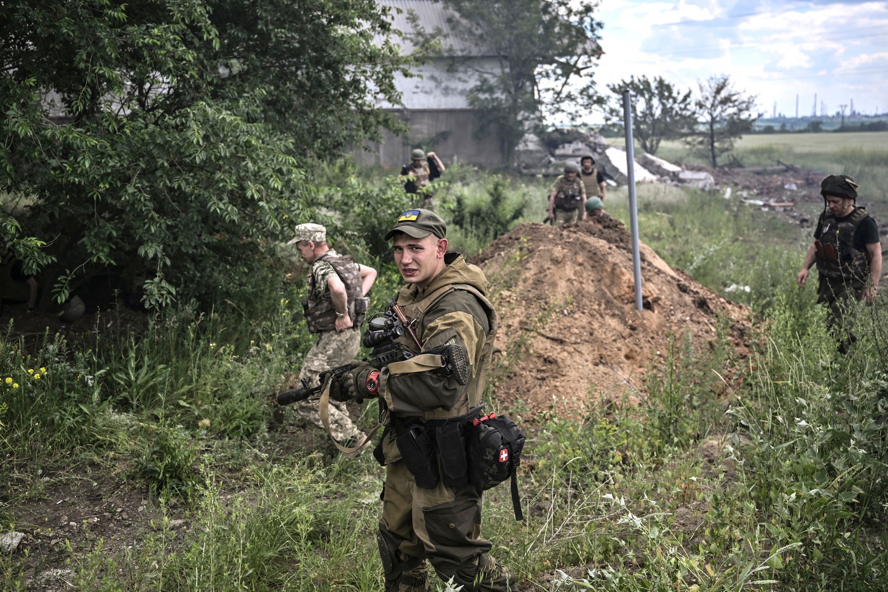 Военное нападение россии. Украинские военные. Русские солдаты на Украине. Украинские военнослужащие.