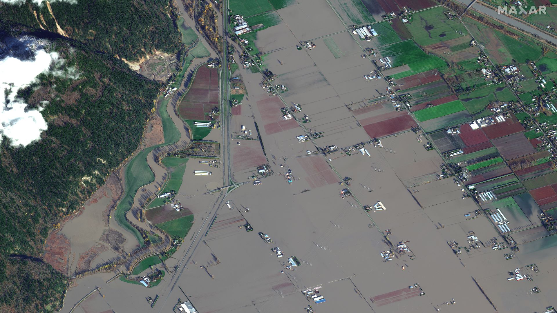  Satellite images taken last Friday of flooding in Sumas Prairie to the east of Abbotsford. 